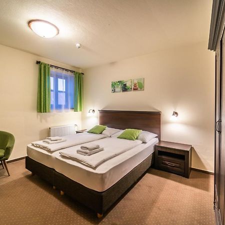 Hotel Koruna Prachatice Dış mekan fotoğraf