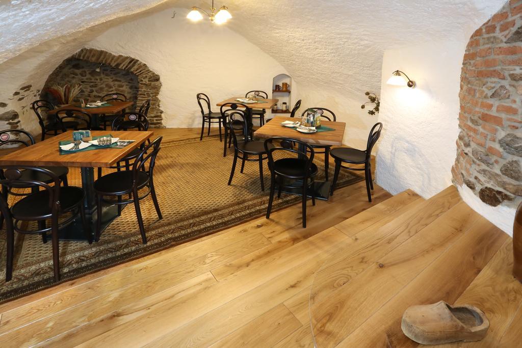 Hotel Koruna Prachatice Dış mekan fotoğraf